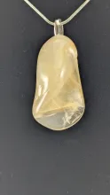 Tumbled quartz pendant
